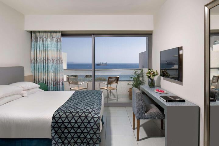 Room 93 of 147