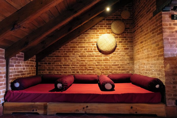 Room 9 of 35