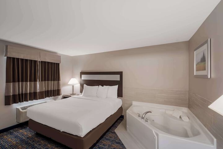 Room 16 of 30