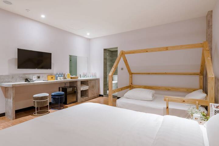 Room 54 of 88