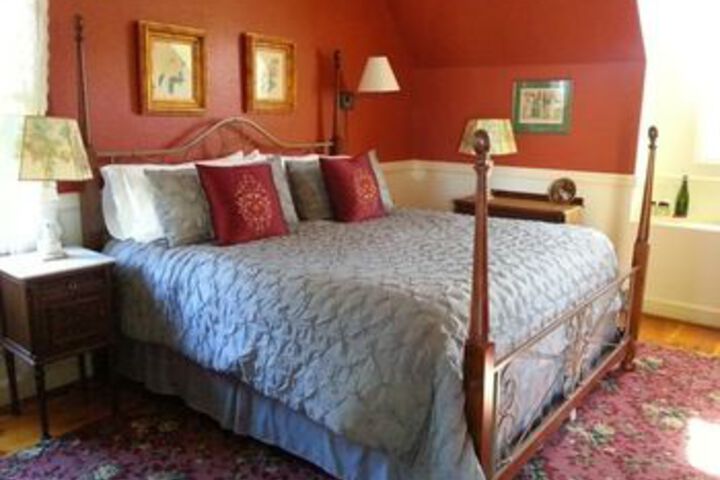 Room 18 of 29