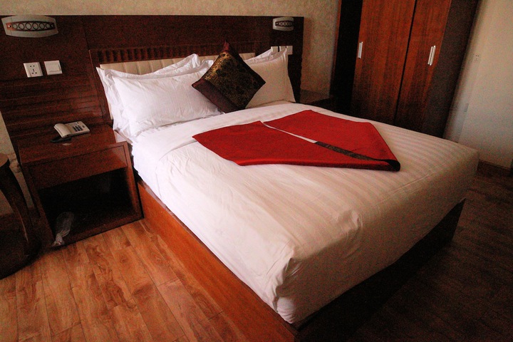 Room 9 of 23