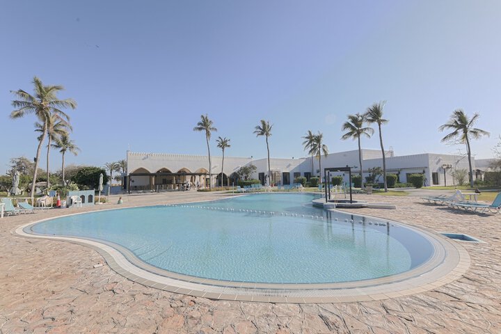 Pool 44 of 68