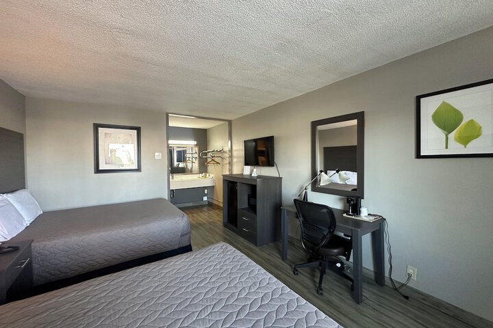 Room 5 of 19