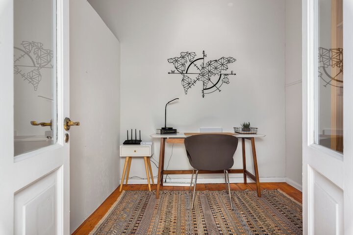 Room 2 of 20