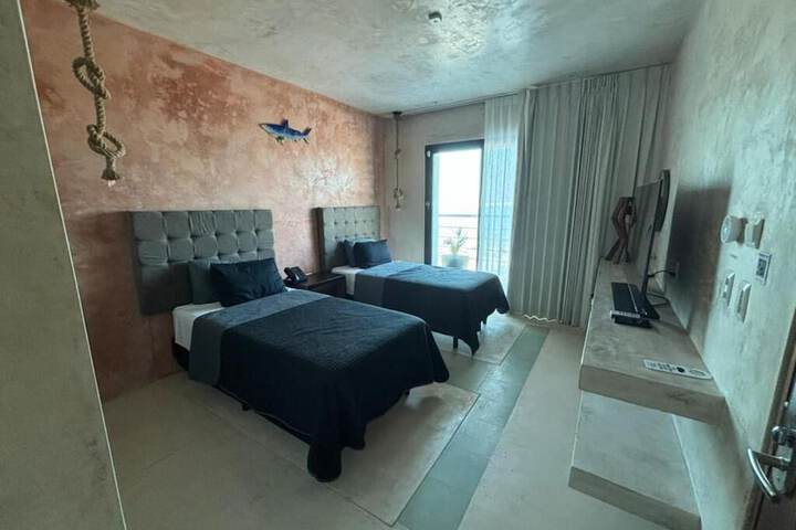 Room 38 of 74