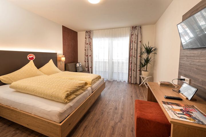 Room 7 of 31