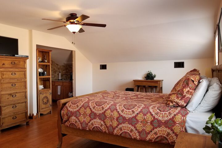 Room 9 of 24