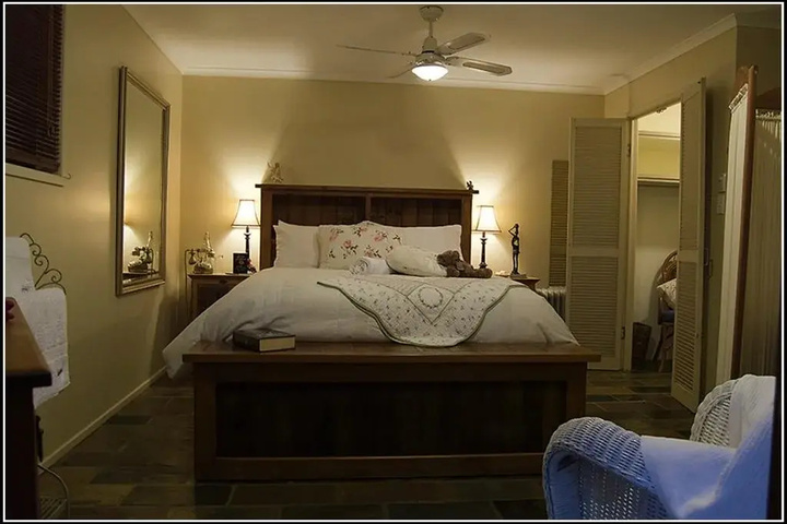 Room 2 of 11
