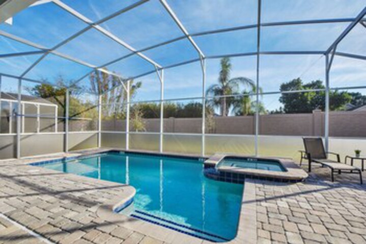 Well Appointed 4-Bed Hm W Pool Gm Rm-1542mvd