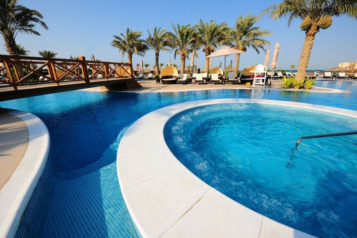 Pool 60 of 123