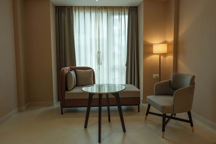 Room 35 of 85