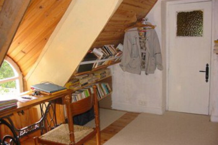 Room 49 of 73