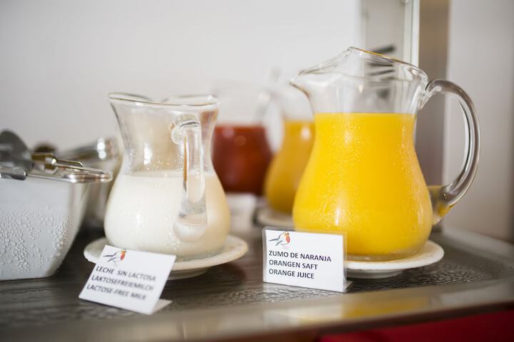 Breakfast/Coffee Service 50 of 86