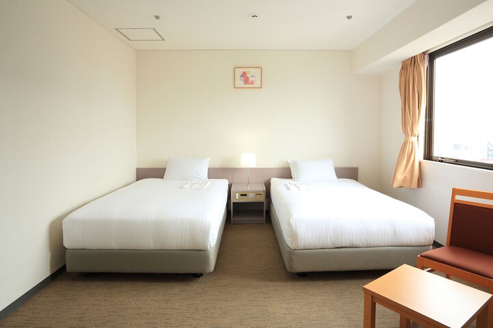 Room 10 of 23
