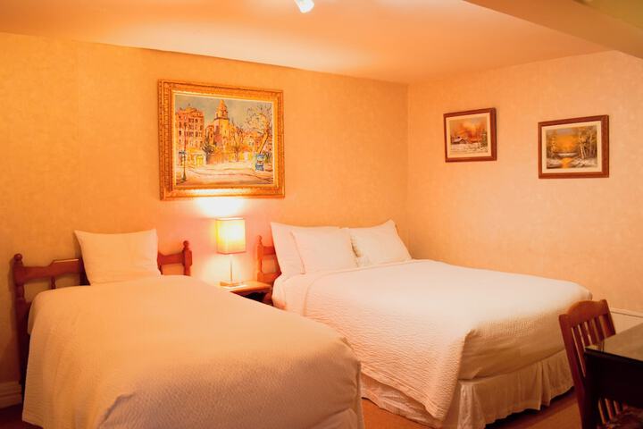 Room 22 of 125