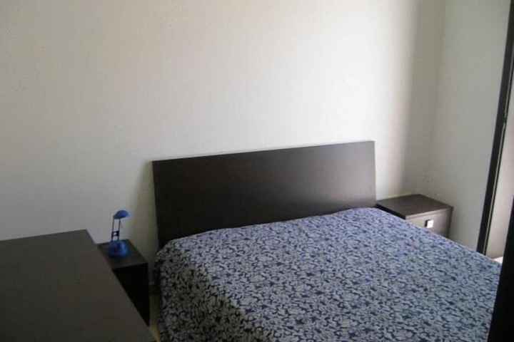Room 6 of 68
