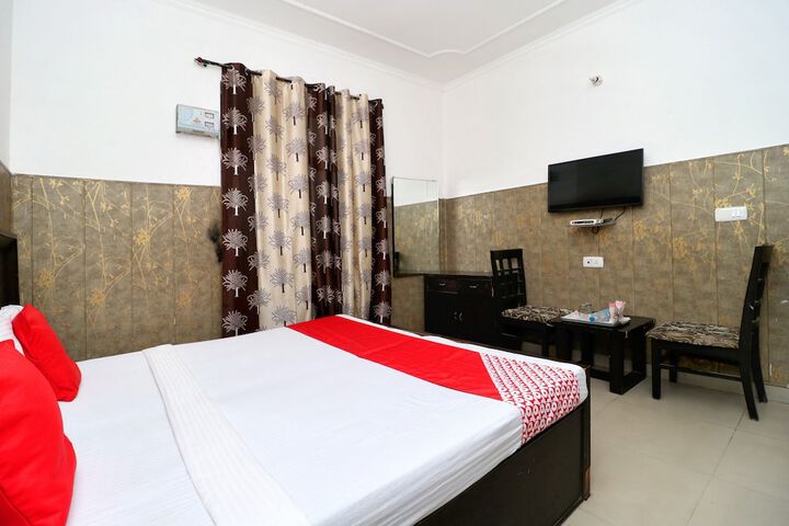 Room 16 of 23