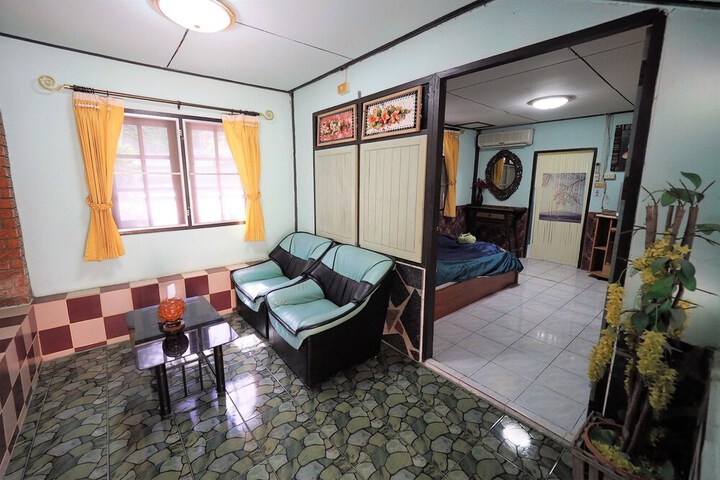 Room 19 of 42