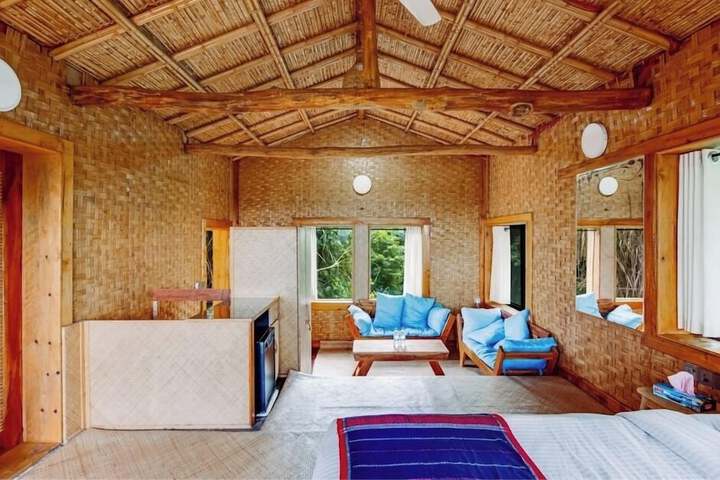 Room 6 of 21