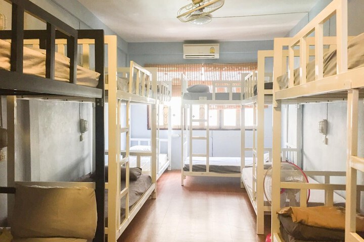 Room 14 of 49