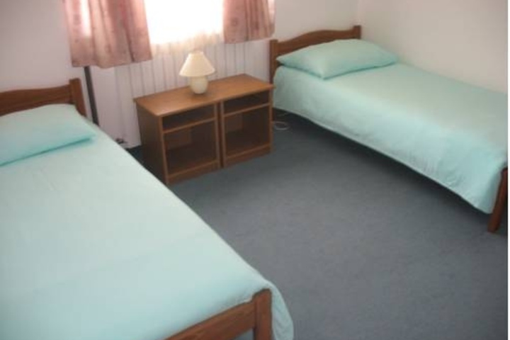 Room 7 of 14