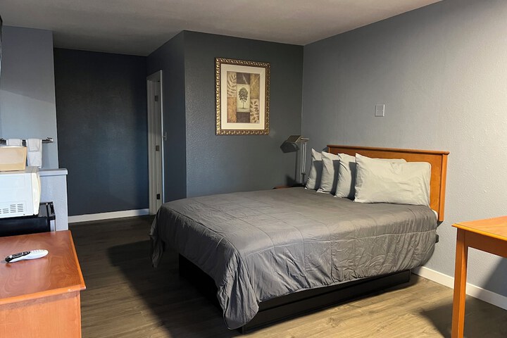Room 21 of 35