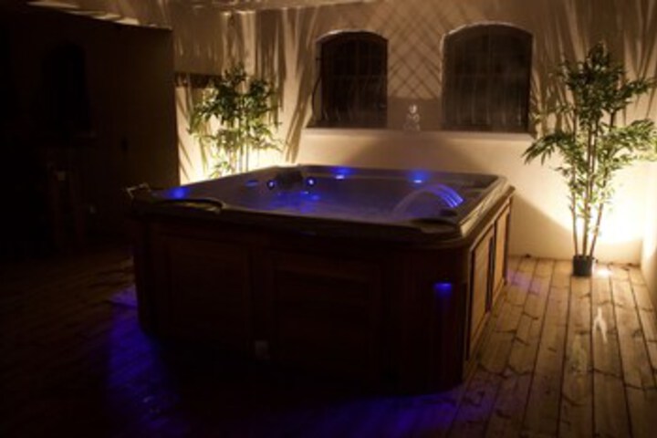 Spa 50 of 63