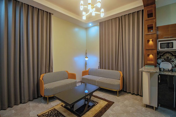 Room 52 of 139