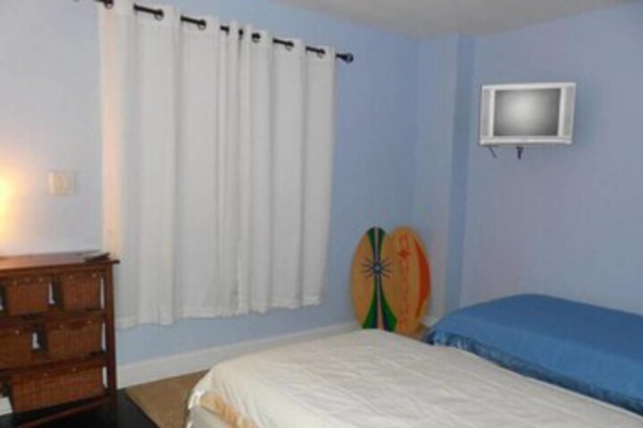 Room 4 of 5