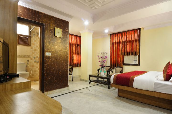Room 7 of 29