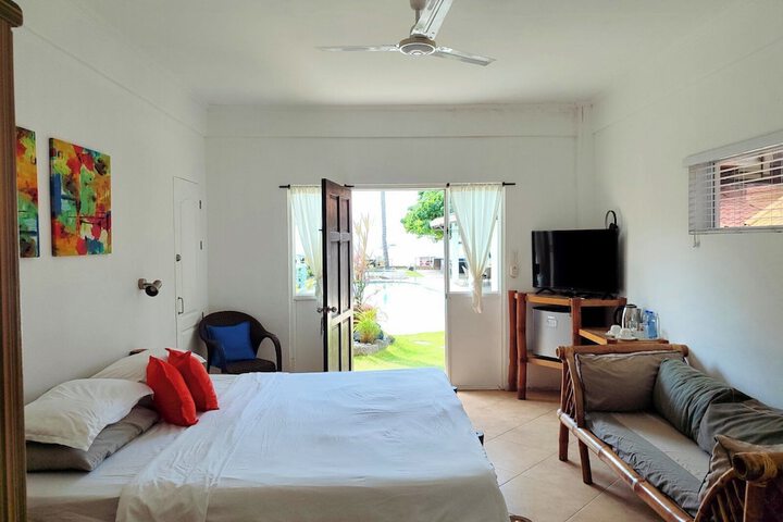 Room 3 of 42