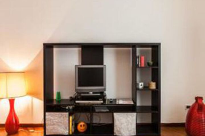 Room 28 of 33