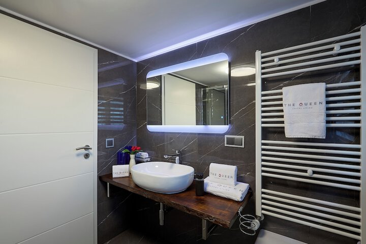 Room 451 of 645