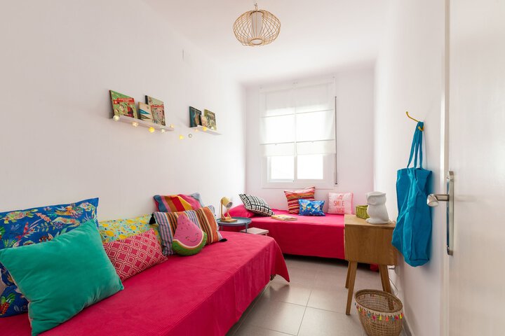 Room 3 of 35