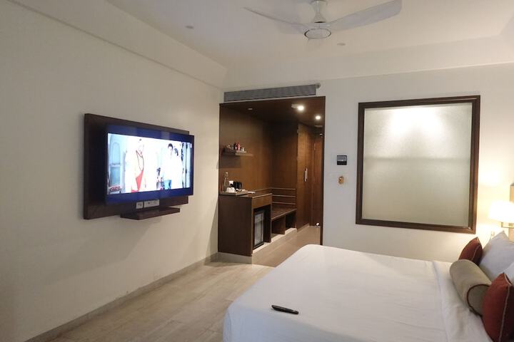 Room 7 of 54