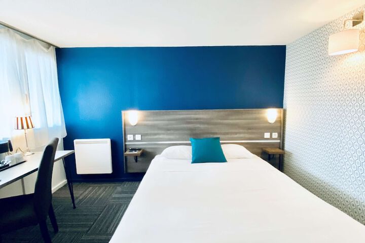 Room 19 of 65