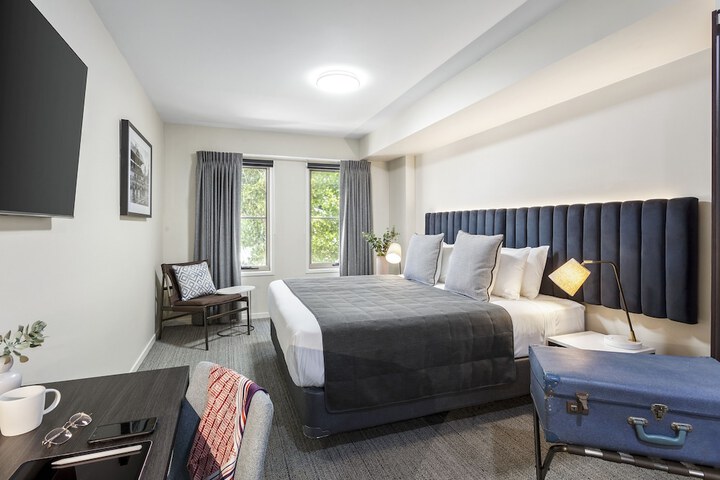 Room 7 of 51