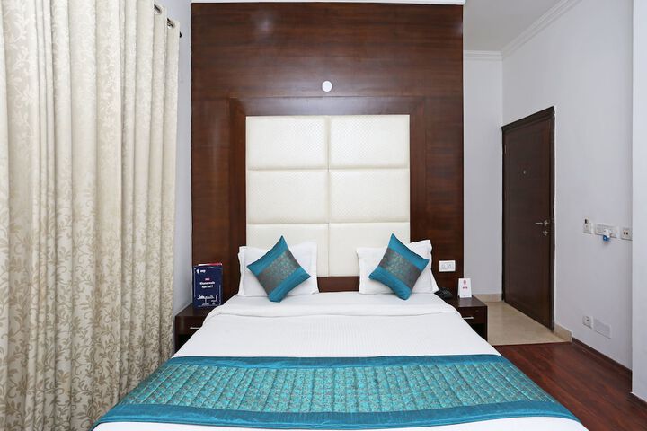 Room 17 of 19