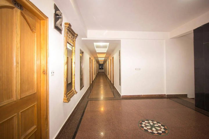 Room 6 of 15