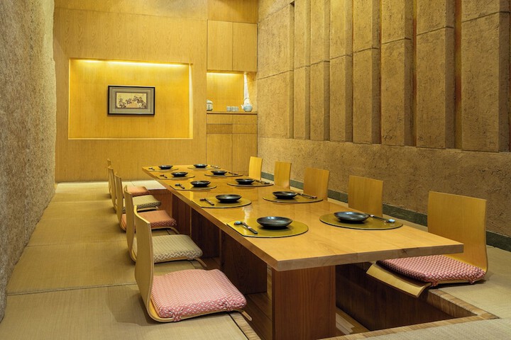 Dining 79 of 133