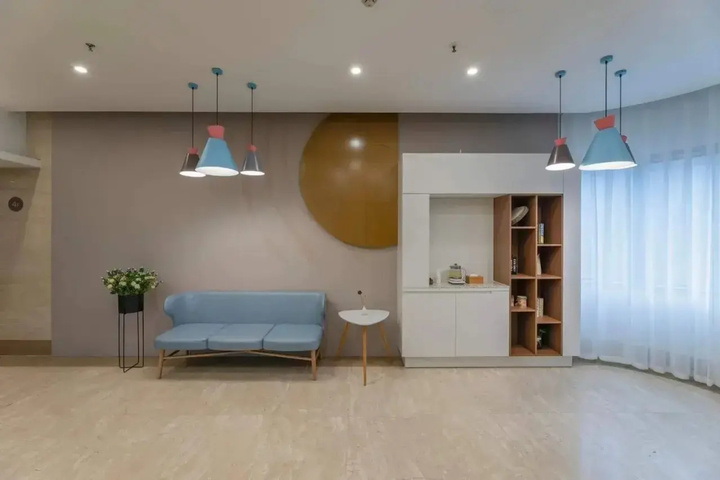 Room 7 of 20