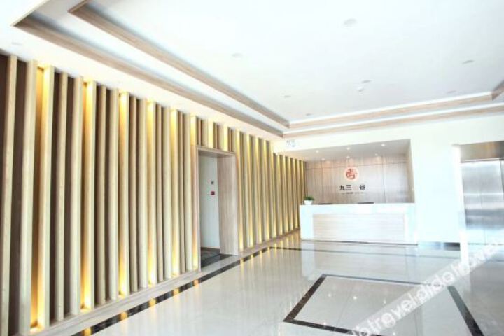 Hotel Interior 10 of 25