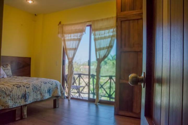 Room 2 of 60