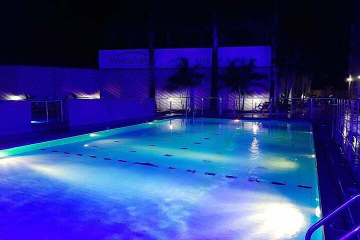 Pool 24 of 70