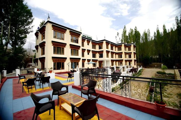 Hotel Khakshal Chubi