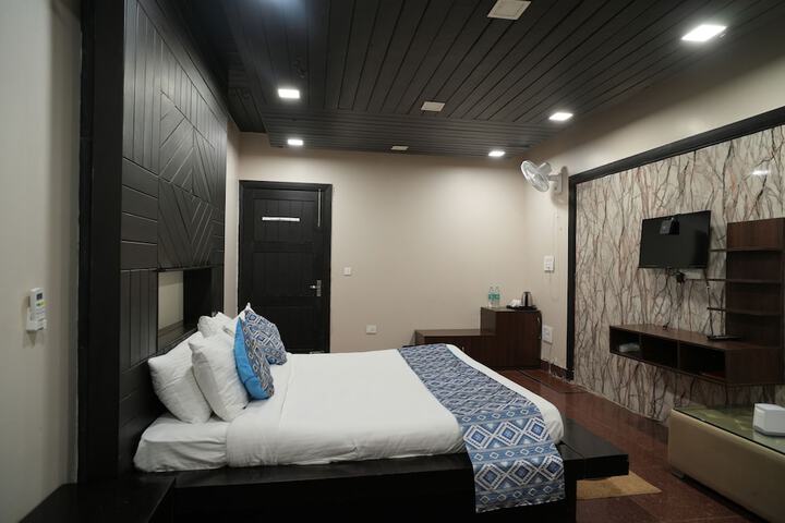 Room 25 of 35