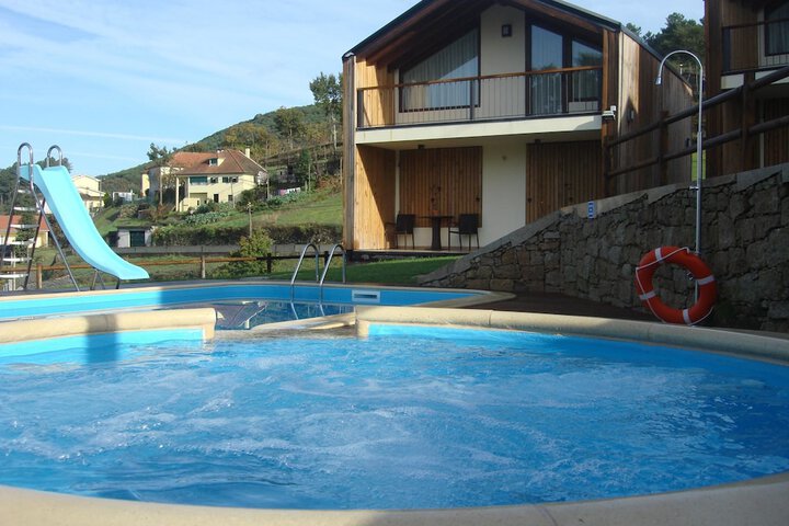 Pool 40 of 78