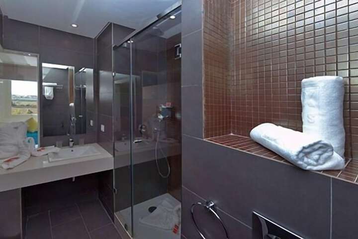 Room 26 of 52