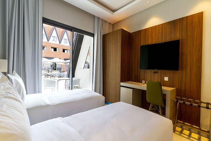 Room 3 of 19